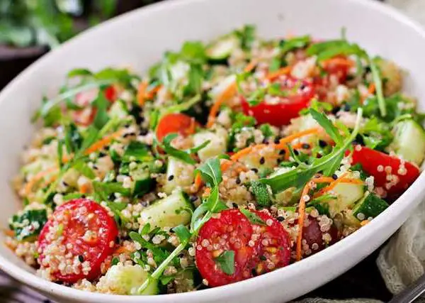 Salada de Quinoa