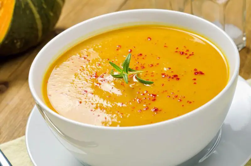 Sopa de Abóbora com Gengibre e Curry